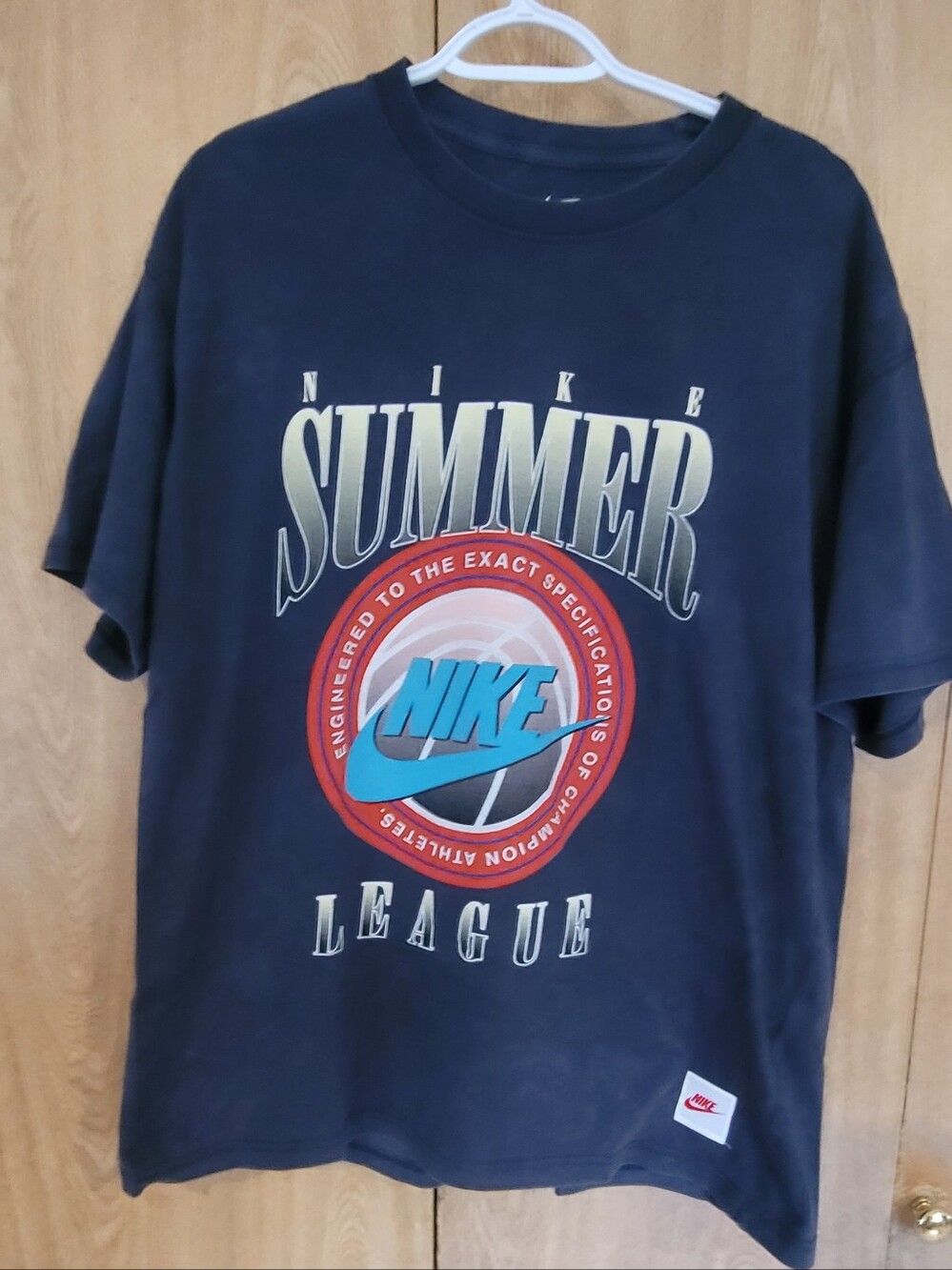 Nike Large Men’s Summer League Graphic Tee